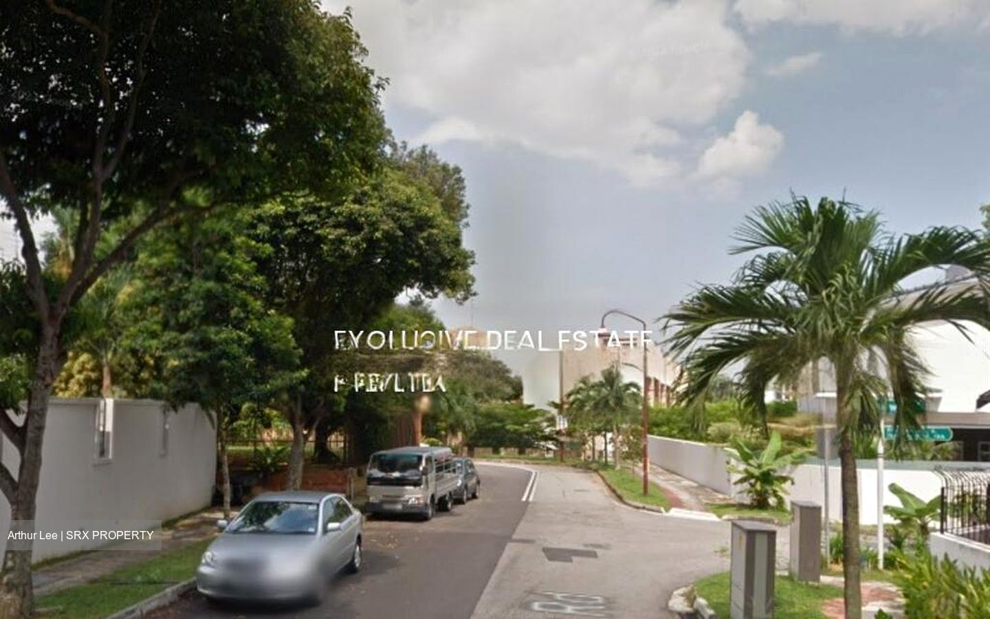 Phillips Avenue (D19), Semi-Detached #497191051